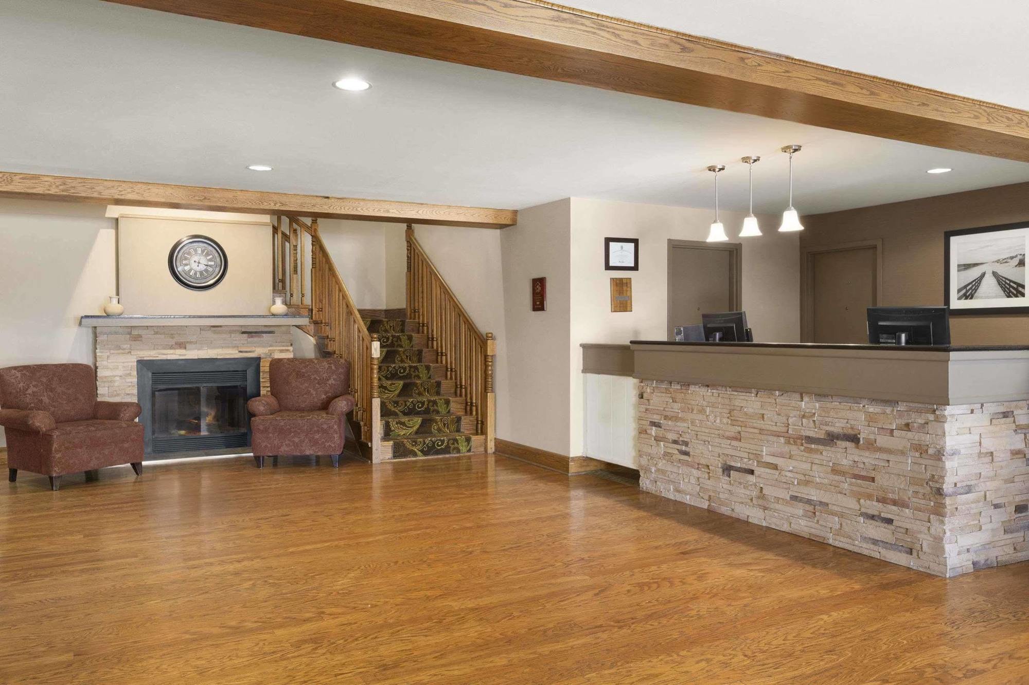 Country Inn & Suites Dartmouth Extérieur photo