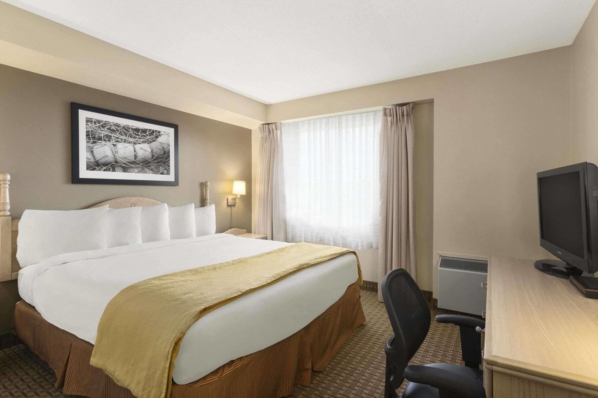 Country Inn & Suites Dartmouth Extérieur photo